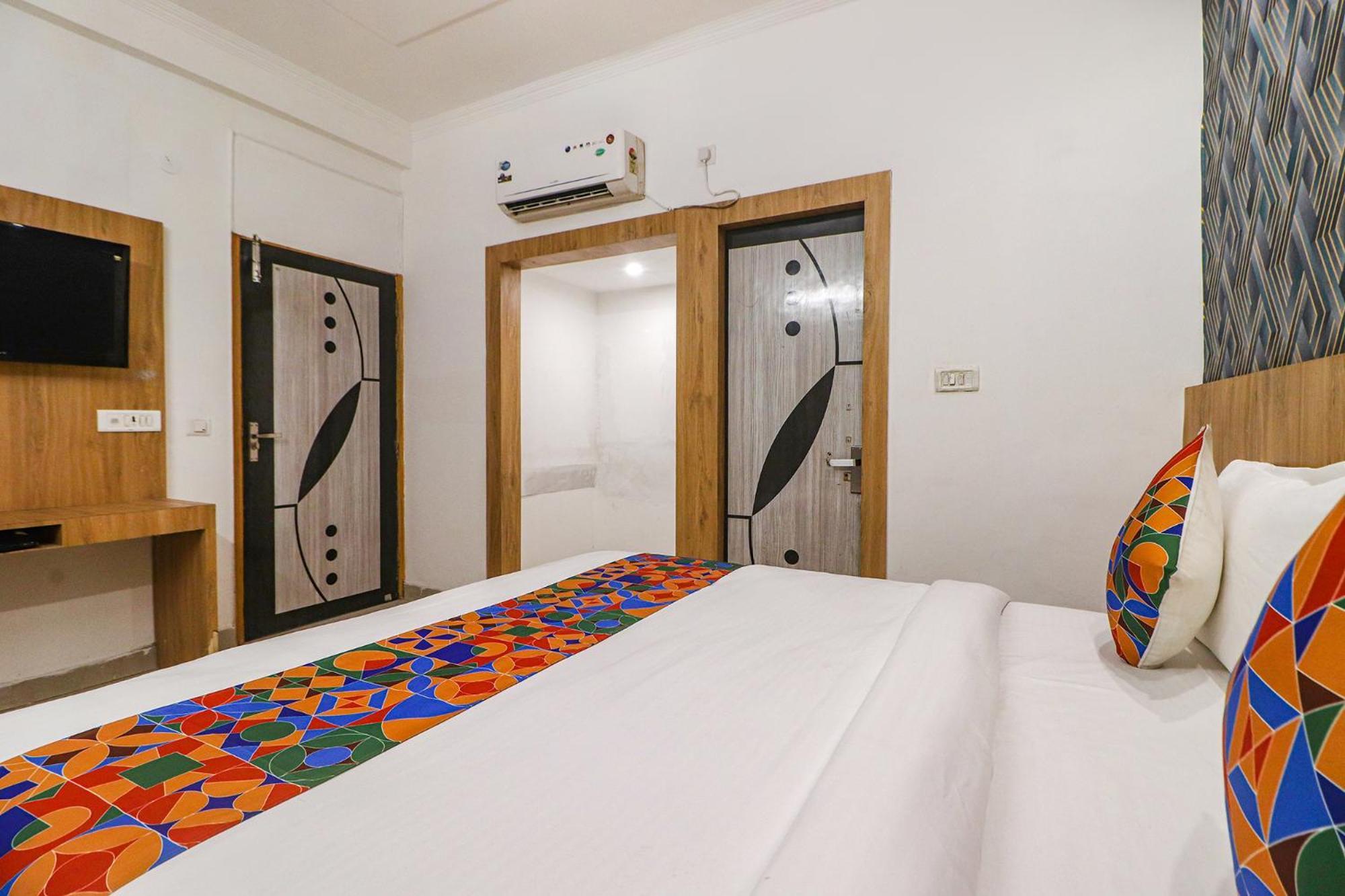Fabhotel Rainbow Villa Near Igi Airport Új-Delhi Kültér fotó